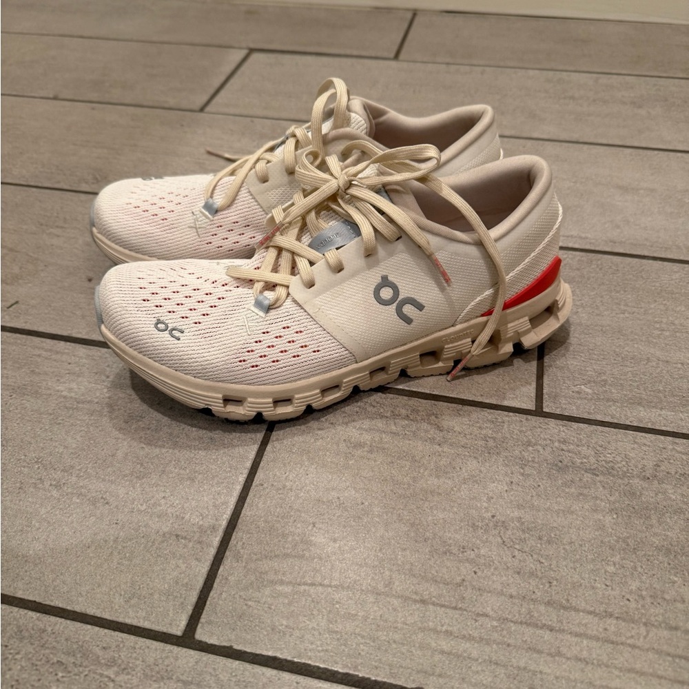 On Cloudswift Women's Running Shoes in Beige with Coral Accent - Picture 3 of 6